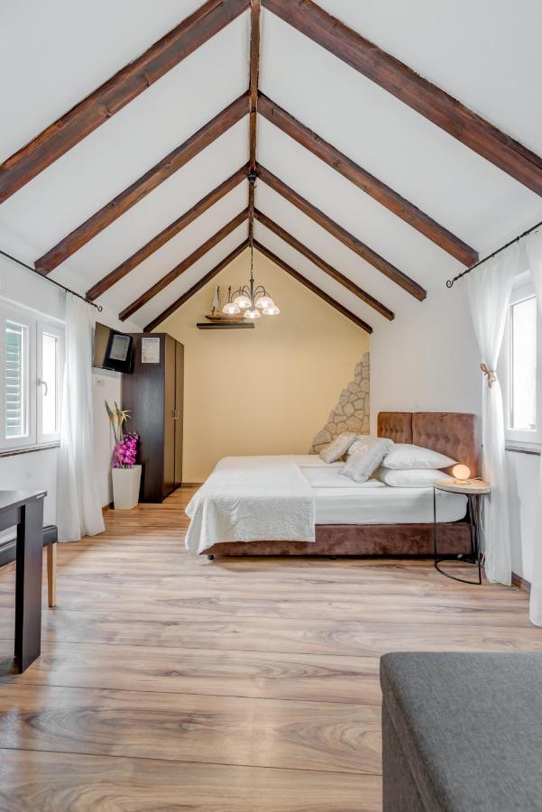 Guesthouse Imperator سبليت المظهر الخارجي الصورة