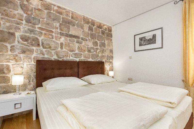 Guesthouse Imperator سبليت المظهر الخارجي الصورة