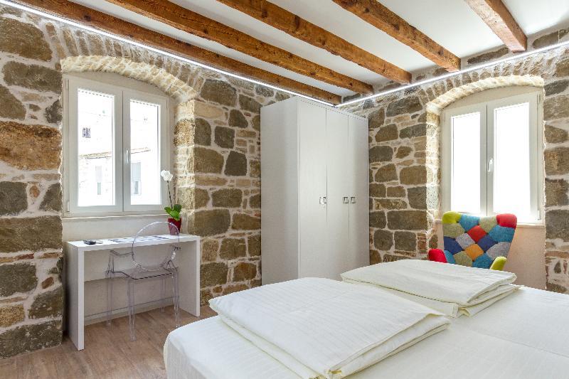 Guesthouse Imperator سبليت المظهر الخارجي الصورة