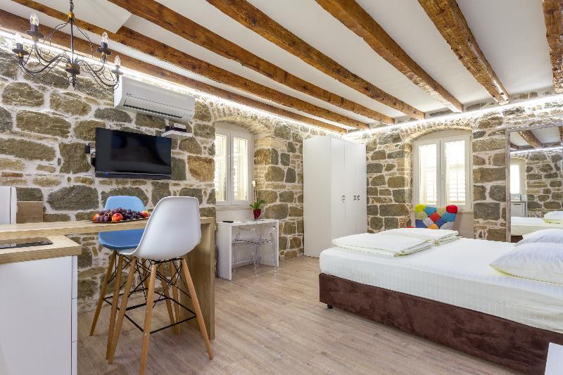 Guesthouse Imperator سبليت المظهر الخارجي الصورة